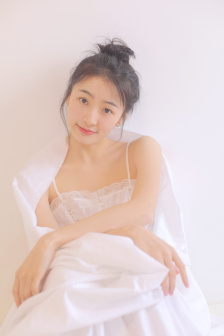 晚上爷爷总是压在妈妈肚子上睡觉